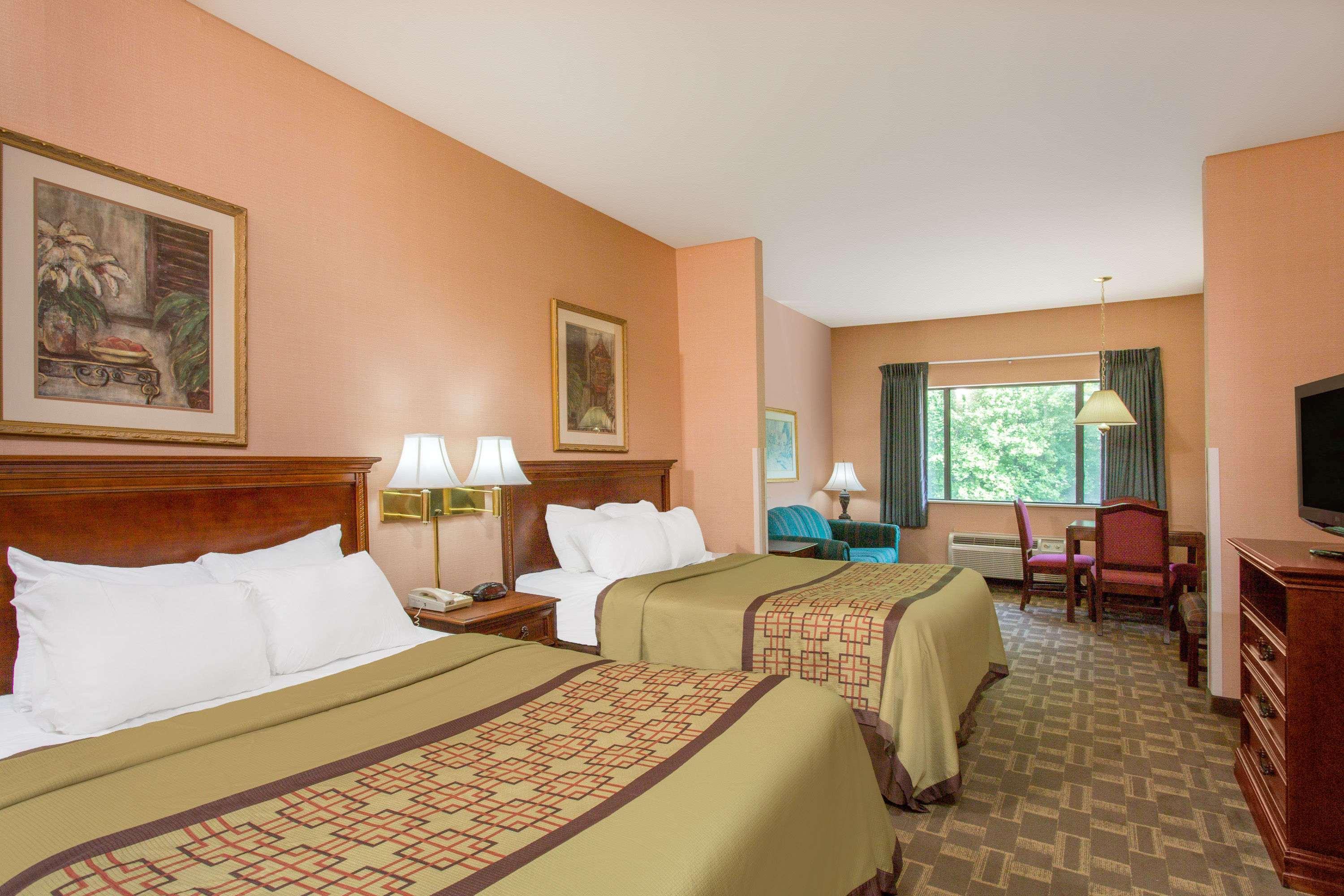 Days Inn By Wyndham Lexington Bagian luar foto