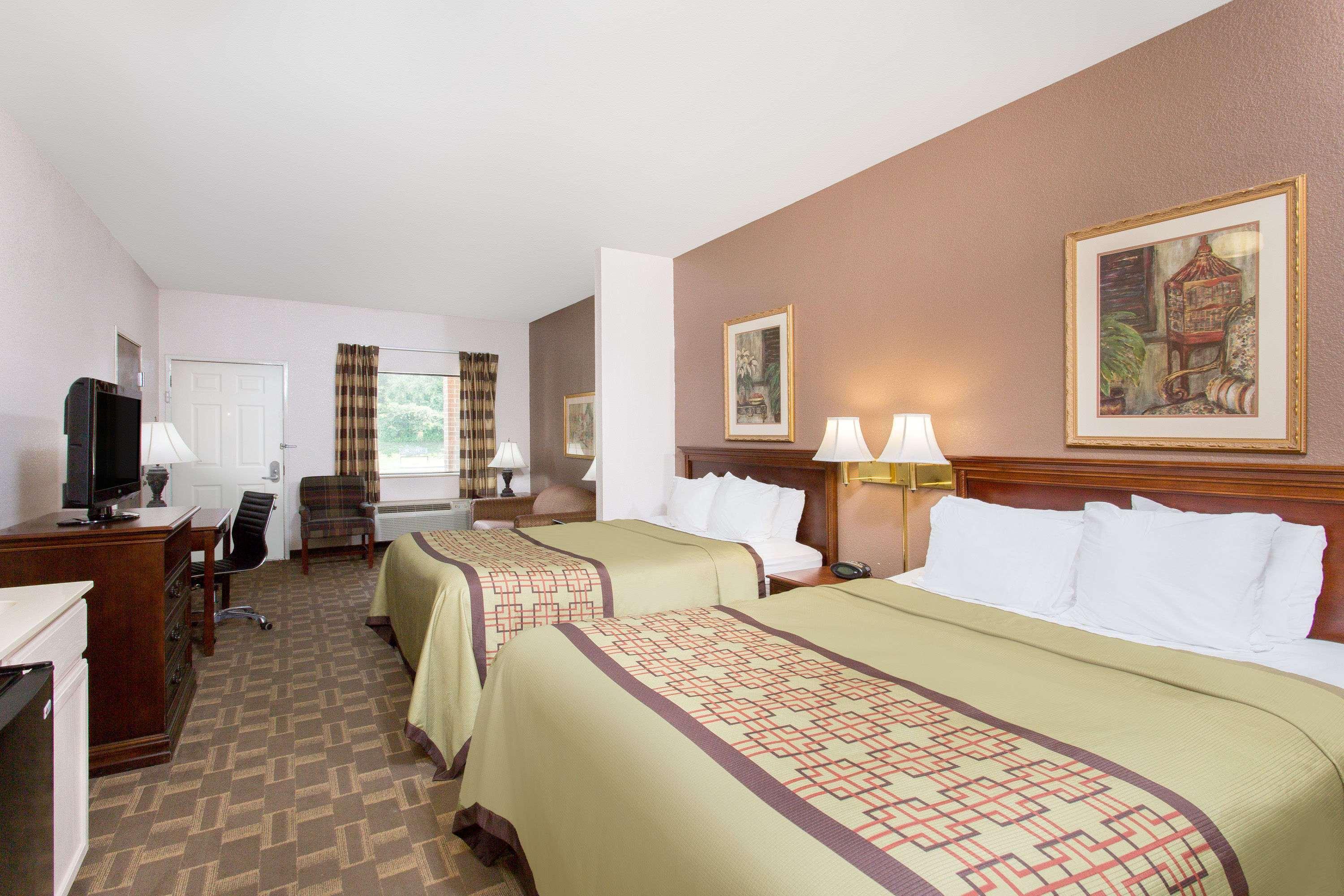 Days Inn By Wyndham Lexington Bagian luar foto