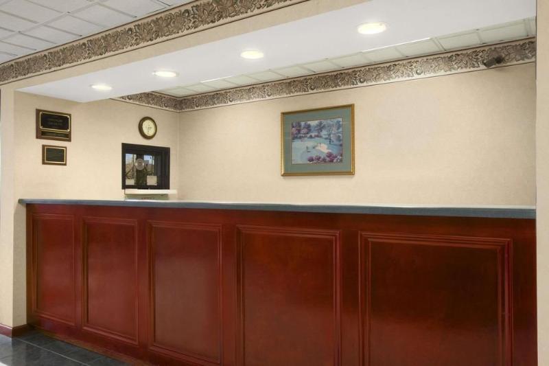 Days Inn By Wyndham Lexington Bagian luar foto