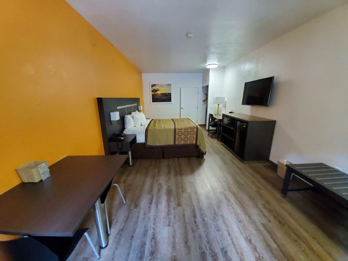 Days Inn By Wyndham Lexington Bagian luar foto